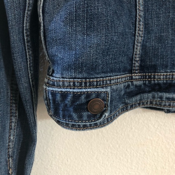 American Eagle Outfitters Cropped Jean Jacket - Picture 6 of 6